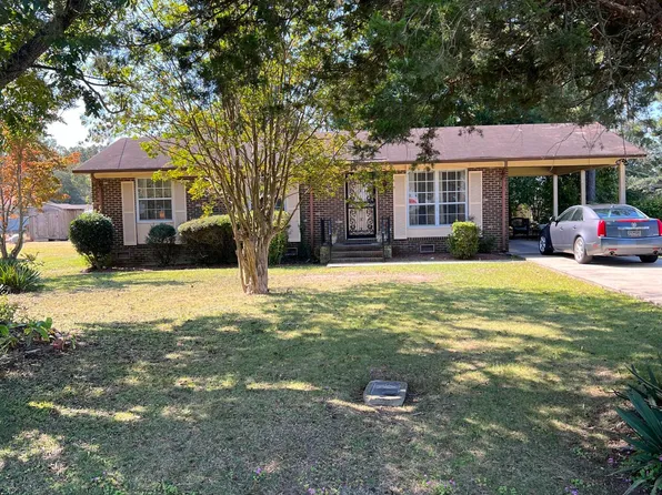1303 Stewartsville Road, Laurinburg, NC 28352