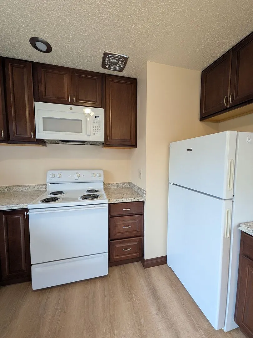 Jenkins Duplexes — Photo 4