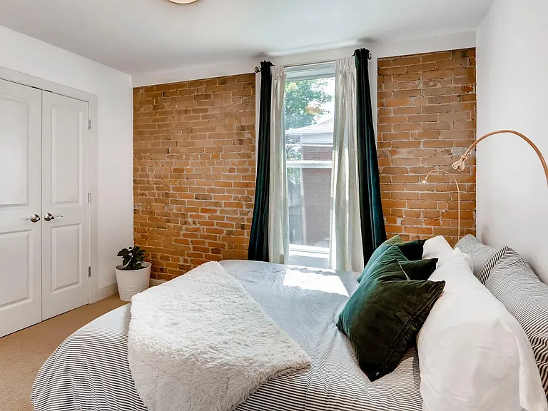 920 E 24th Ave — Photo 12
