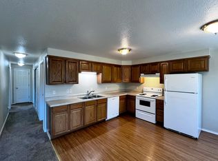1041 8th Ave APT 202, Longview, WA 98632