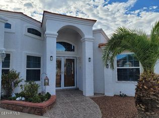 10815 Loma De Amor Ln, El Paso, TX 79934