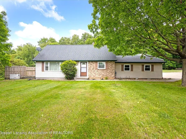 1116 Service Rd, Mason, MI 48854