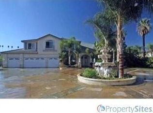 912 Mangrove Cir, Corona, CA 92881