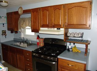 40 Pennell Rd, Imlay City, MI 48444