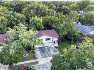 1549 Revere Cir, Schaumburg, IL 60193