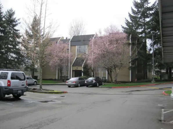 611 SW 5th Ct #B305, Renton, WA 98057