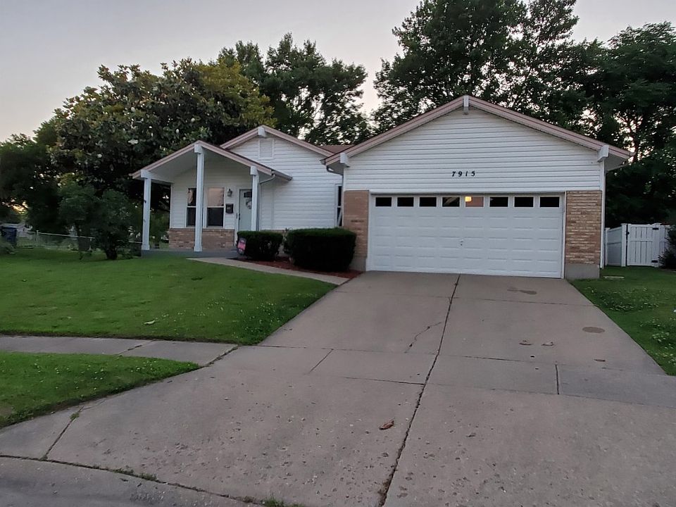 2nd image of 7915 Campion Ln