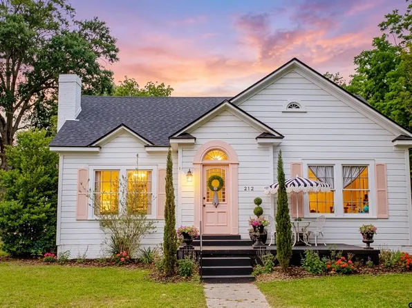 212 Smith St, Henderson, TX 75654