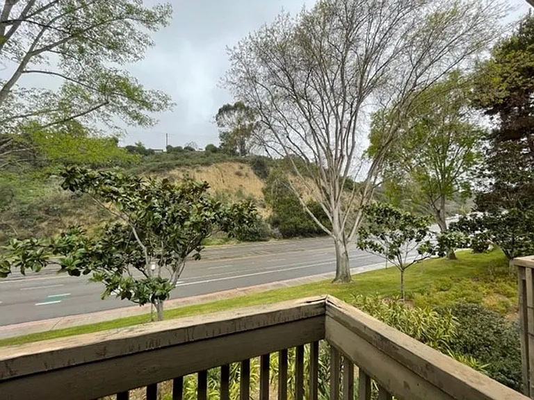 8503 Villa La Jolla Dr #C — Photo 29