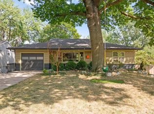 8215 Kenwood Ave, Kansas City, MO 64131