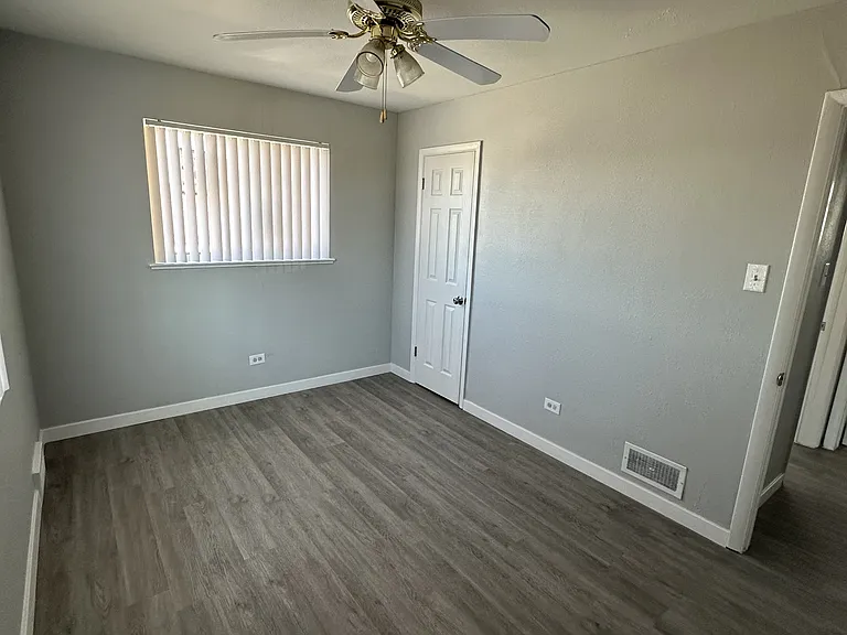 3680 Locust St #1 — Photo 8