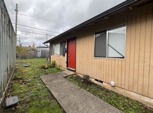 5823-5825 SE 83rd Ave, Portland, OR 97266