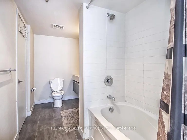 21 Nelson St #226 — Photo 21