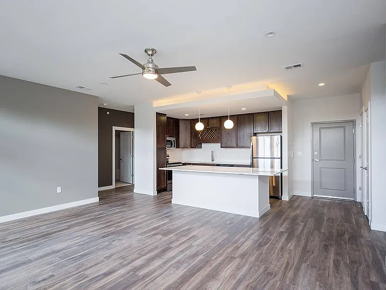 Brookside Apartments — Photo 80