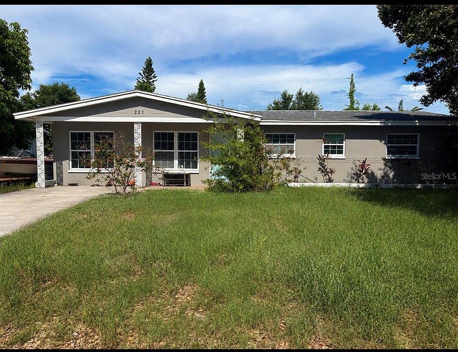 1st image of 221 N DUNCAN AVENUE