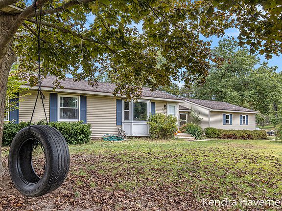 4th image of 1804 Woodrun Dr SE