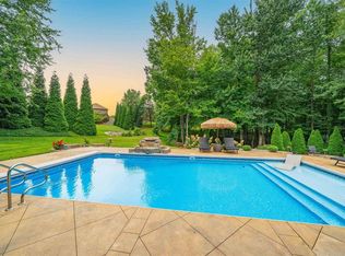 5221 Lanewood Dr, Owensboro, KY 42303