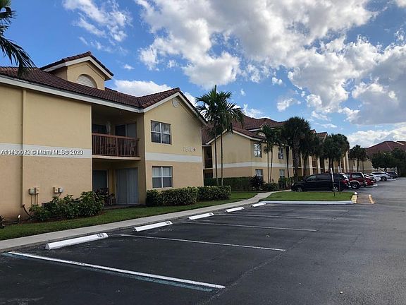 2nd image of 7640 Westwood Dr APT 414
