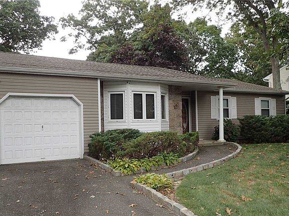 2nd image of 40 Avenue B