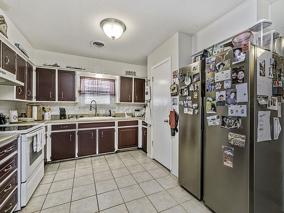 3rd image of 5144 Kirk Dr