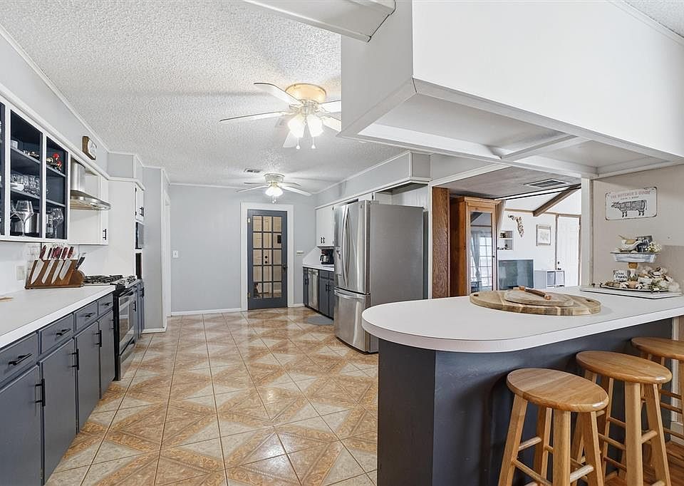 1st image of 16903 State Highway 6