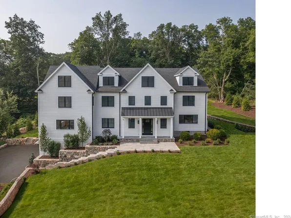 3 Lowlyn Road, Westport, CT 06880
