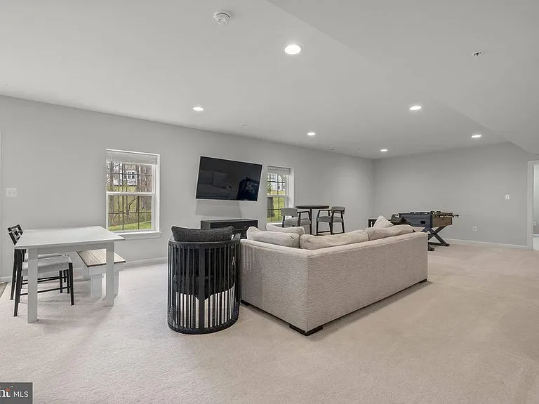 5604 Big Huntingdon Ln — Photo 47