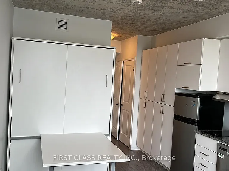 1900 Simcoe St N #602 — Photo 6
