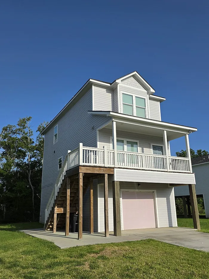 4 bed, 2.0 bath, 1432 sqft, $1,601 — Photo 2