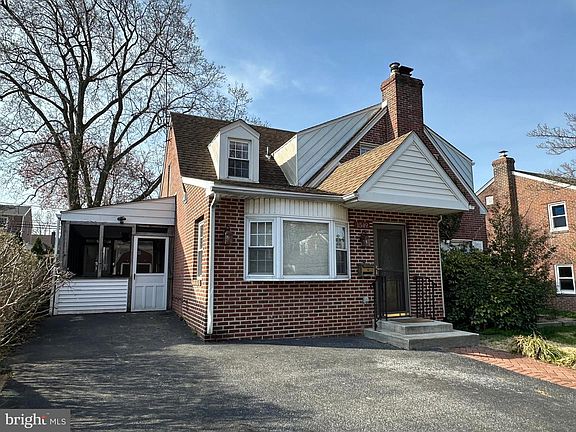 3rd image of 1549 Burmont Rd