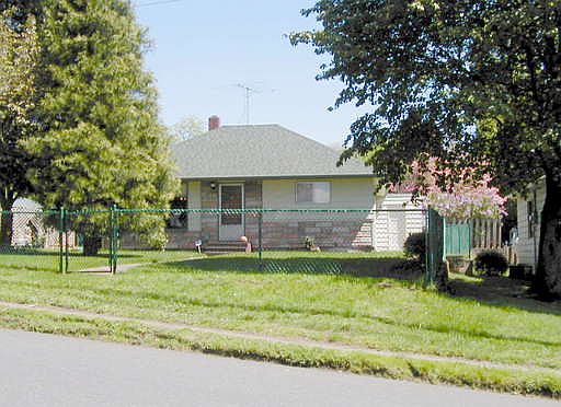 1st image of 1611 E Reserve St