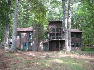 2624 Fallen Leaf Ln, Charlottesville, VA 22901