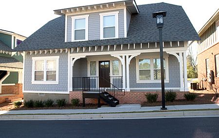 3 bedroom, 3 bath cottage