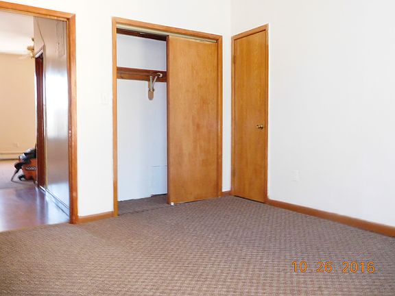 4th image of 823 Astoria Blvd