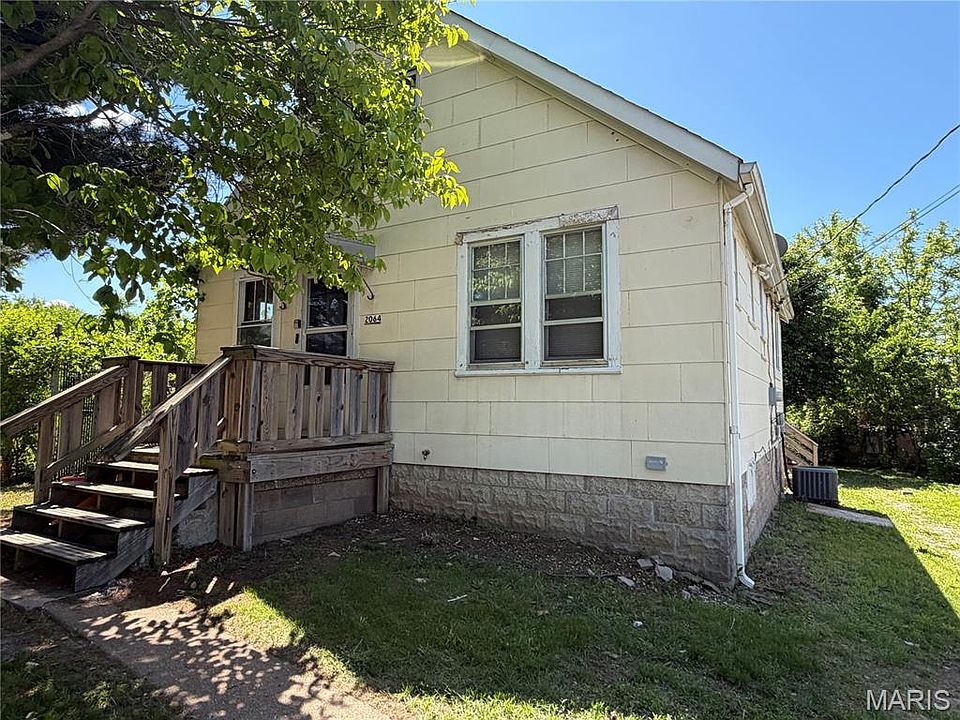 1st image of 2064 Chambers Rd