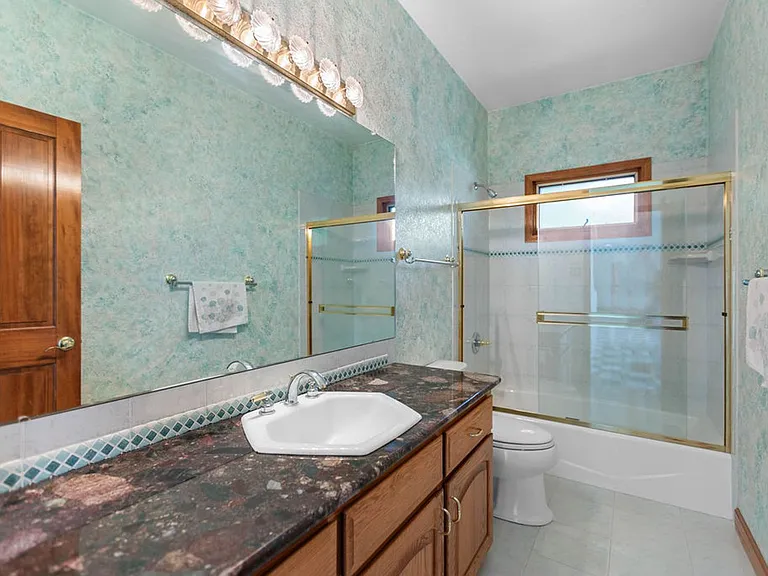 3957 Valley Oak Dr — Photo 18