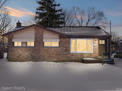 32151 Grandview Ave, Westland, MI, 48186