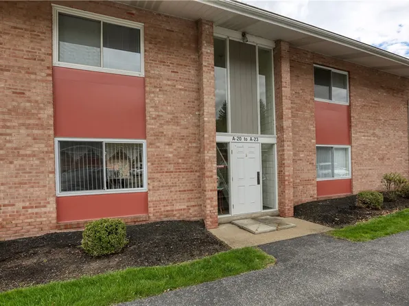 61 Darlington Rd APT A-23, Beaver Falls, PA 15010