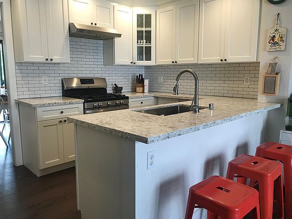 2nd image of 11 Doral Dr