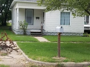 1439 S Laura Ave, Wichita, KS 67211