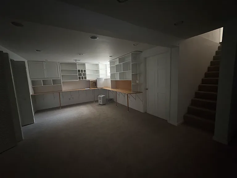610 W Briar Pl #1 — Photo 13