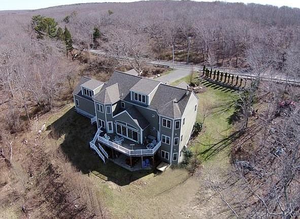 1st image of 250 Rocky Hill Rd