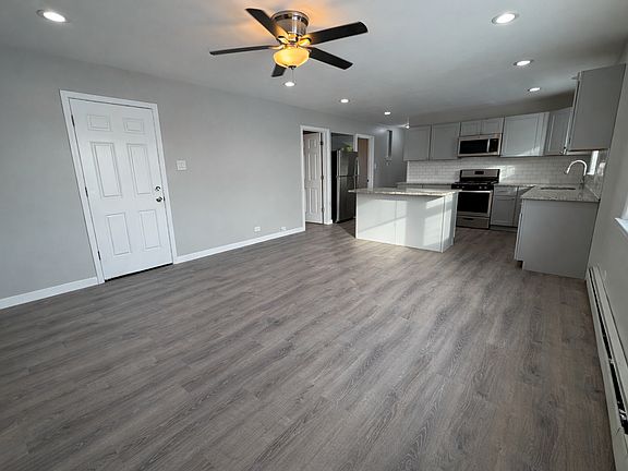 3rd image of 5358 S Narragansett Ave #3