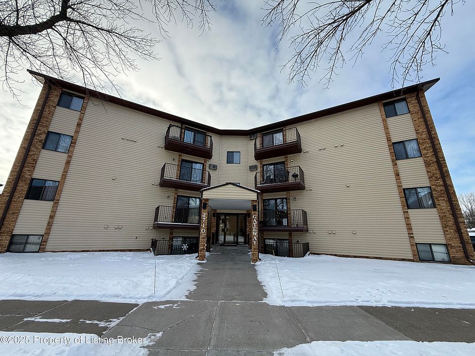1st image of 2710 Gateway Ave
