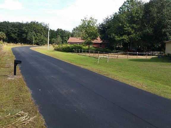 5th image of 8810 Woodleaf Blvd