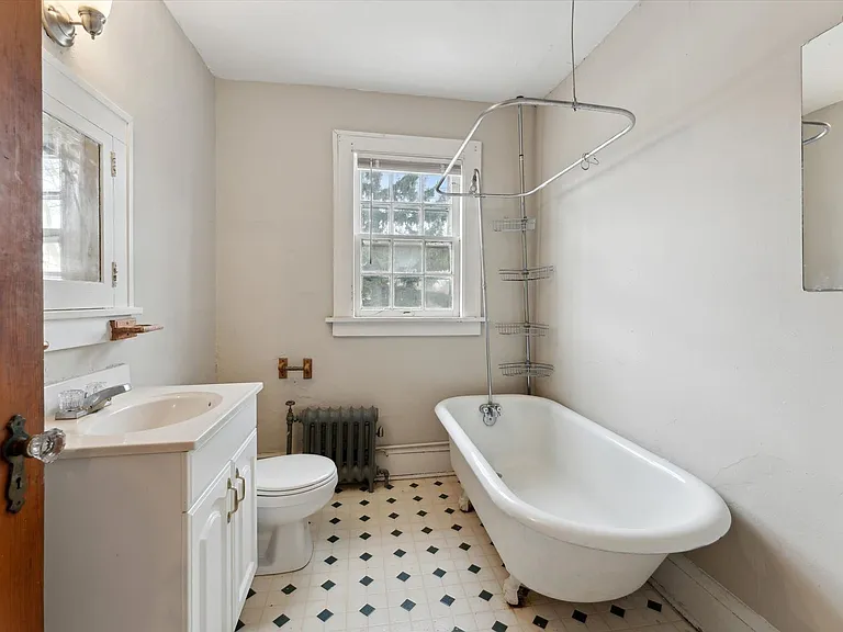 13108 Cedar Rd Cleveland Heights Oh 44118 — Photo 36
