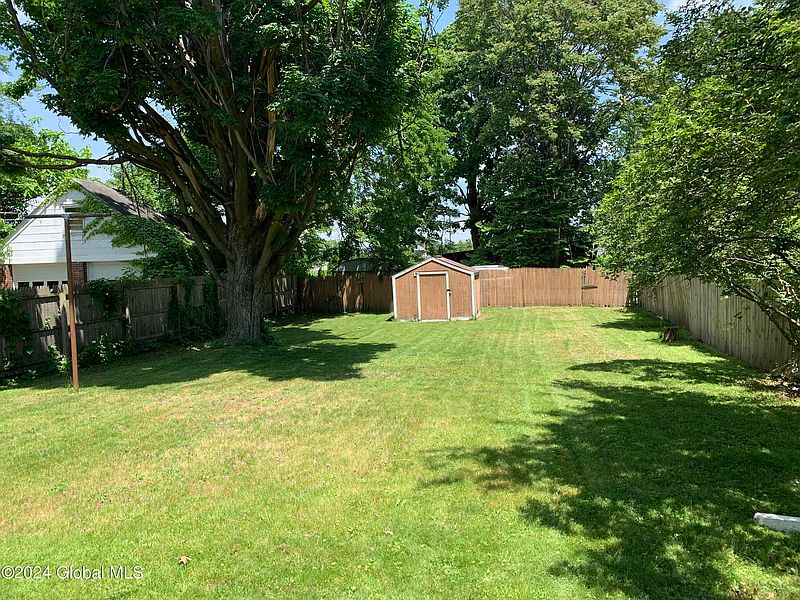 2nd image of 529 Bradford Street