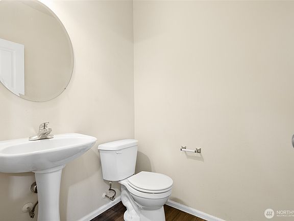4th image of 5922 Illinois Lane SE #A