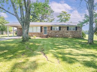 3 Leoma Rd, Leoma, TN 38468