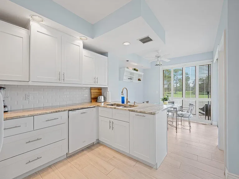 11875 Pebblewood Dr #201 — Photo 13